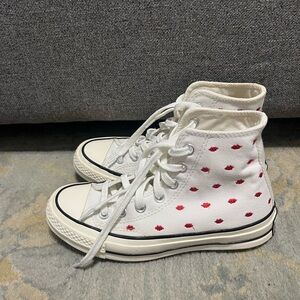 Converse Chuck 70 Embroidered Lips/Love Me High Tops